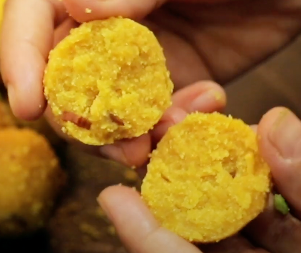 Besan Ladoo | Besan Laddu | Gram Flour Sweet Balls